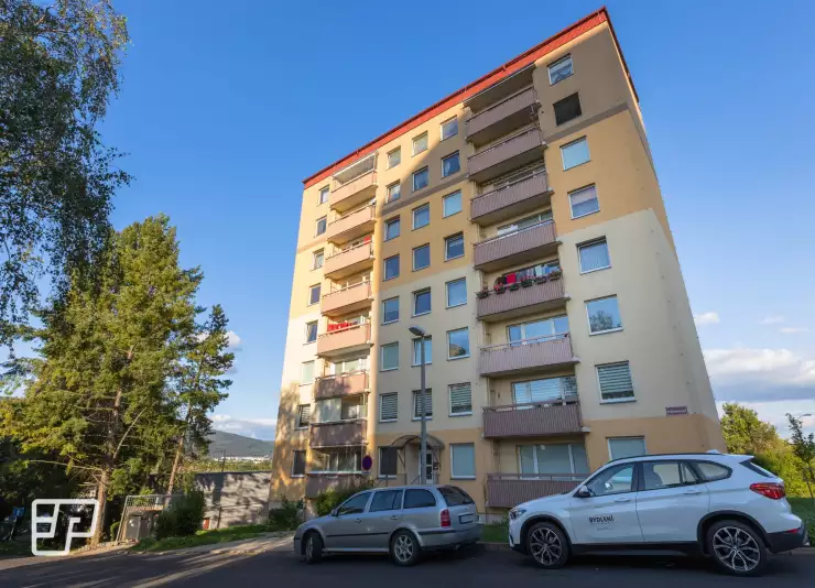 Jaký je rozdíl mezi družstevním a osobním vlastnictvím?