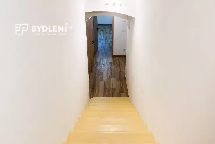 schodiště do bytu