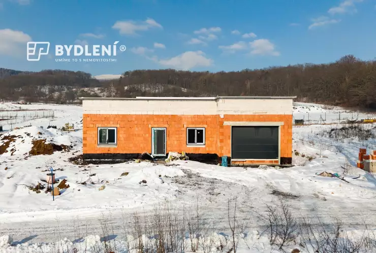 Pohled na dům - leden 2026