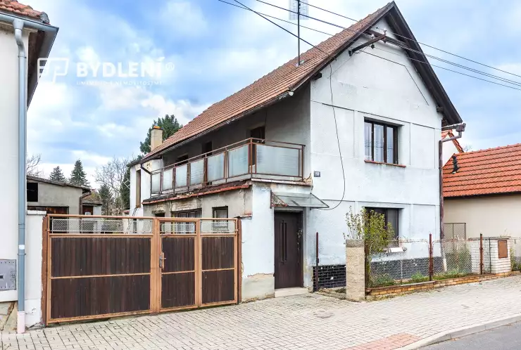 Dům k rekonstrukci, Vražkov 150