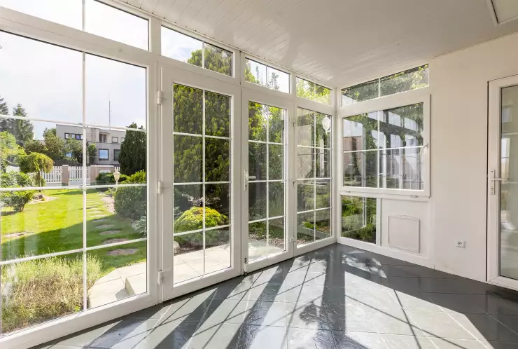 Pohled ze zimní zahrady