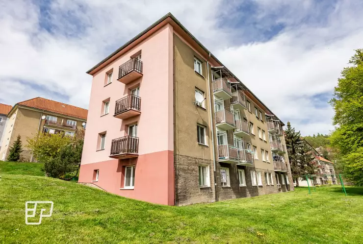 Pohled na dům v Meziboří