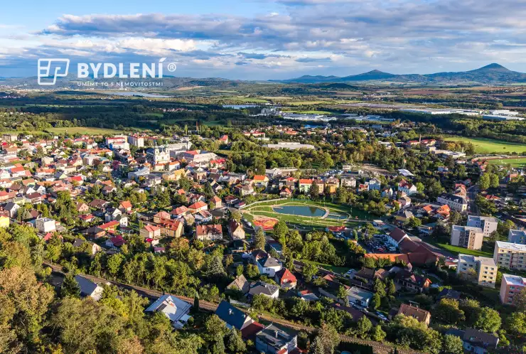 Pohled na pozemek