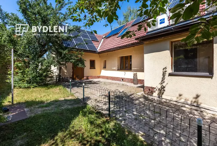 Dvorek