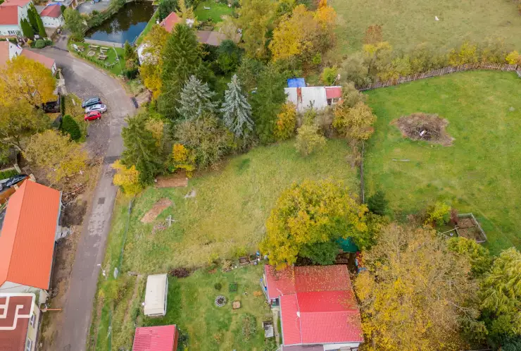 Letecký snímek - pohled na pozemek