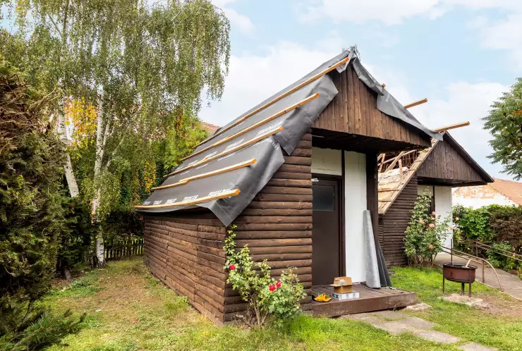 chatky-(12) probíhající oprava střech