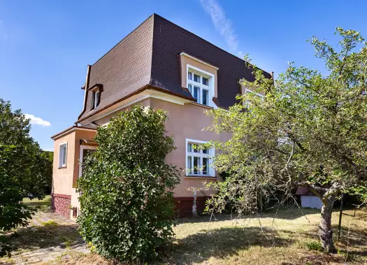 Dům 4+kk, Kladruby