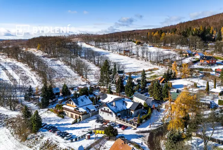 Pohled na pozemek směrem od Chomutova