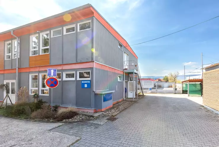 administrativní budova