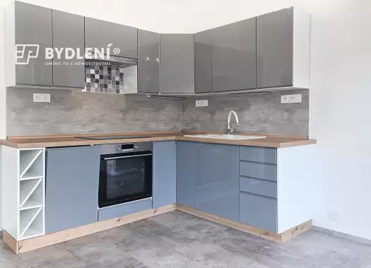Byt 1+kk, K. Světlé, Dubí
