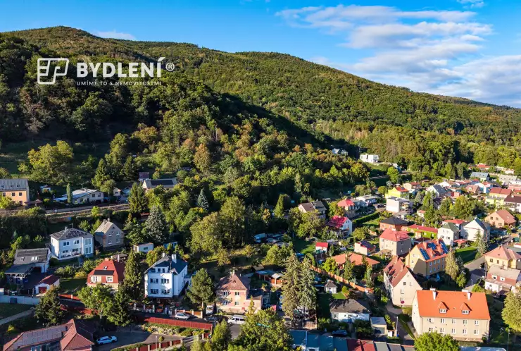 Pohled na pozemek