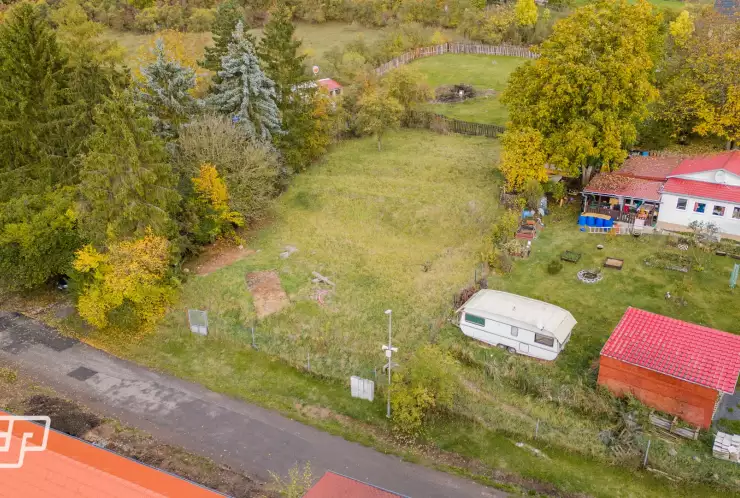 Letecký snímek - pohled na pozemek