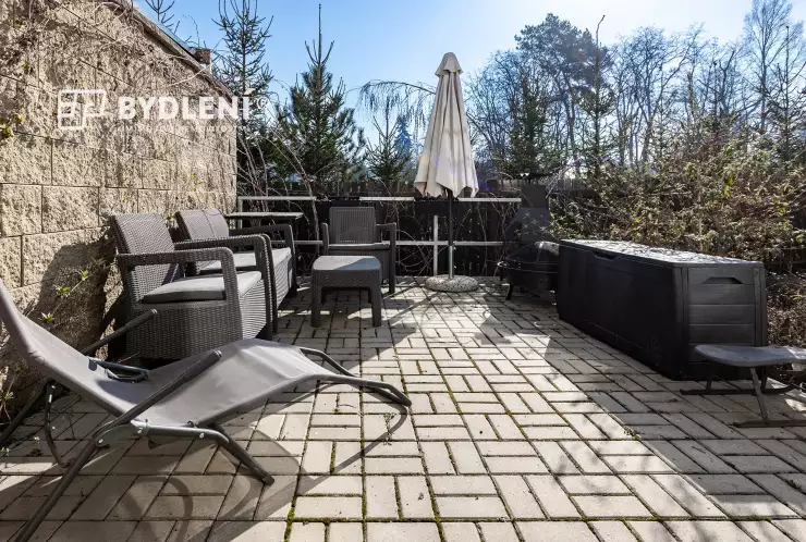 terasa s posezením