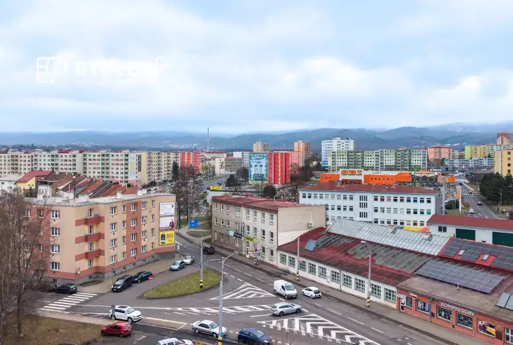 budova s kancelářemi