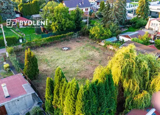 Pozemek 738 m², Šípková, Teplice