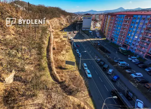 Pozemek, Pražská, Teplice