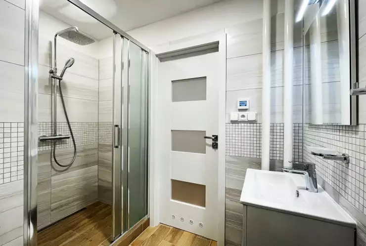 koupelna s WC po rekonstrukci