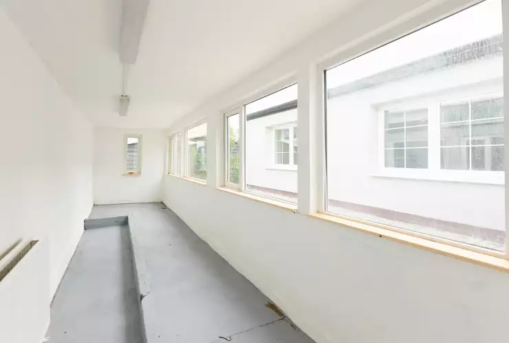 Místnost pro skladování věcí za domem