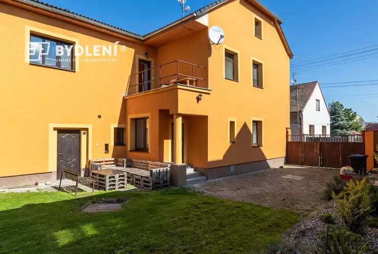 Dvougenerační dům, 9. května, Sulejovice